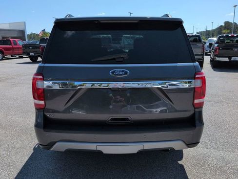 Used 2021 Ford Expedition XLT RWD image 5