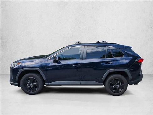 Used 2021 Toyota RAV4 XLE AWD/4WD image 9