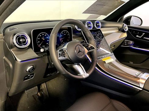 New 2026 Mercedes-Benz GLC 300 4MATIC image 9