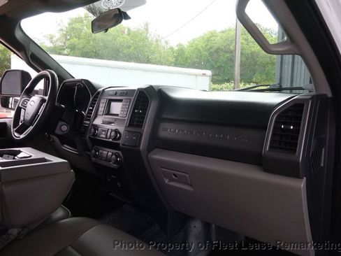 Used 2019 Ford F250 XL w/ Power Equipment Group AWD/4WD image 22