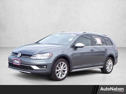 Used 2018 Volkswagen Golf SE