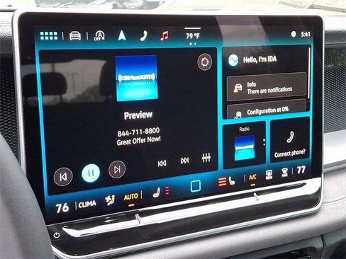 New 2025 Volkswagen Tiguan SE image 14