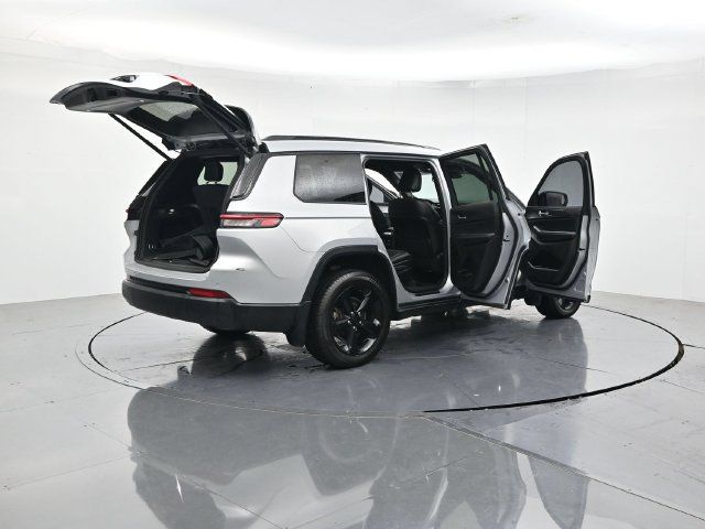Used 2023 Jeep Grand Cherokee L Altitude AWD/4WD image 51
