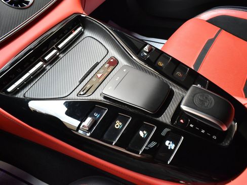 Used 2022 Mercedes-Benz AMG GT 43 image 31