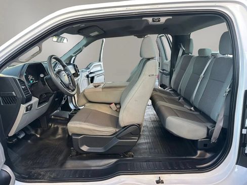Used 2016 Ford F150 XL w/ XL Power Equipment Group AWD/4WD image 4