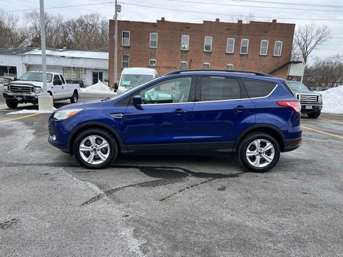 Used 2015 Ford Escape SE w/ Equipment Group 201A image 5