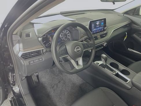 New 2026 Nissan Altima 2.5 SV FWD image 7