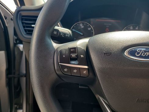 Used 2022 Ford Escape SE image 13