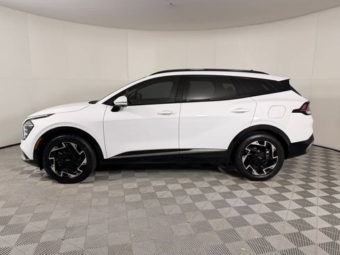 Used 2024 Kia Sportage SX image 2