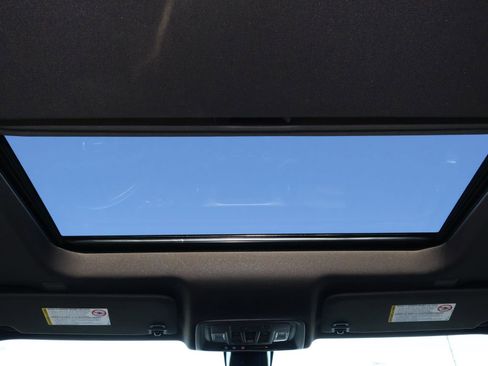 Used 2022 GMC Sierra 2500 Denali w/ Denali Ultimate Package image 14