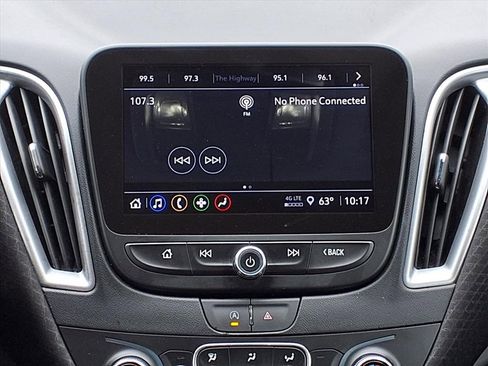 Used 2023 Chevrolet Malibu LT image 14