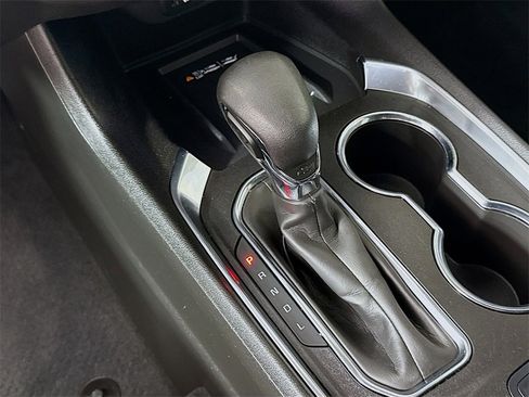 Used 2023 Chevrolet Traverse LT image 19