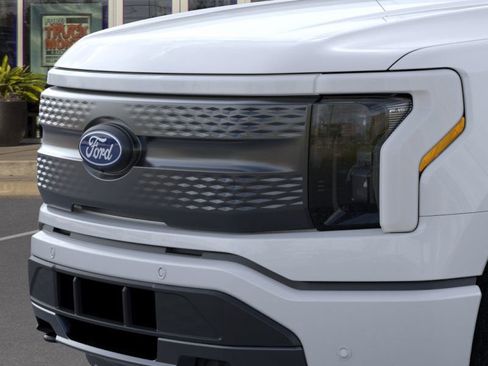 New 2025 Ford F150 Lightning Flash image 38