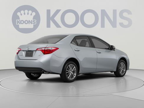 Used 2015 Toyota Corolla LE FWD image 4
