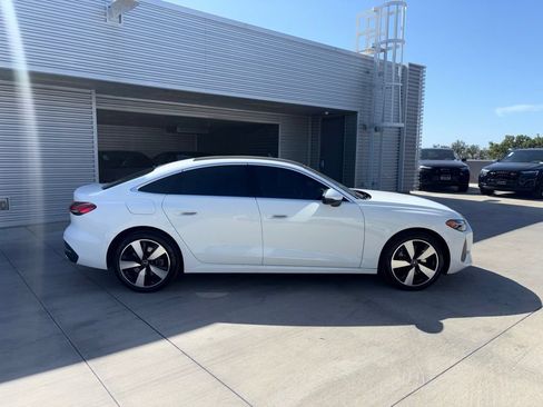 Used 2025 Audi A5 2.0T Premium Plus w/ Premium Plus AWD/4WD image 4