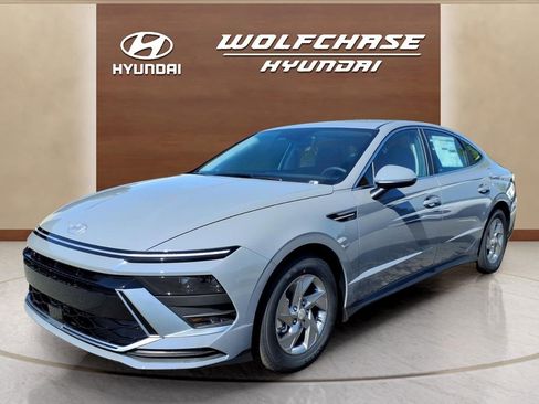 New 2026 Hyundai Sonata SE FWD image 1