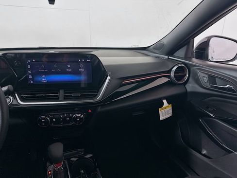 New 2026 Chevrolet Trax RS w/ Sunroof Package image 24