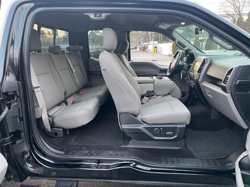 Used 2018 Ford F150 XLT w/ Equipment Group 302A Luxury image 17