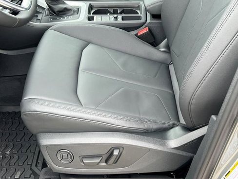 New 2025 Audi Q3 2.0T Premium image 16