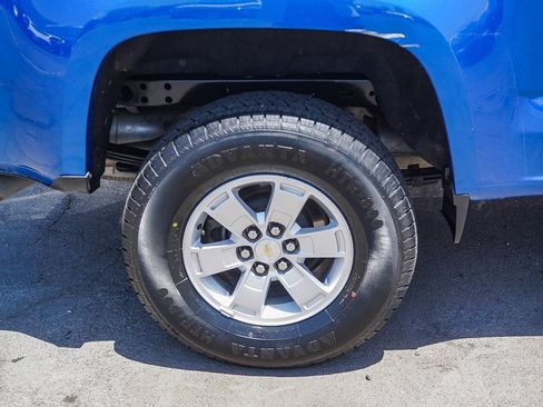 Used 2019 Chevrolet Colorado W/T w/ WT Convenience Package RWD image 8