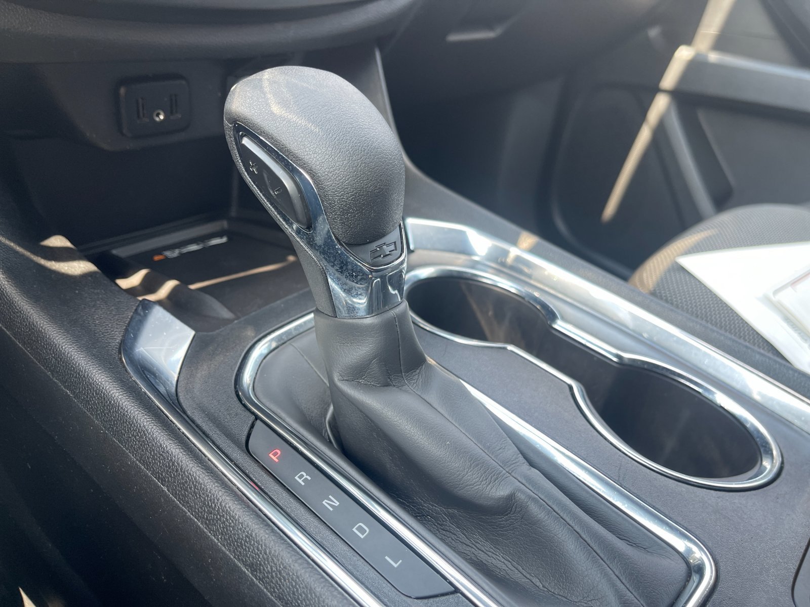 Used 2023 Chevrolet Traverse LT FWD image 24