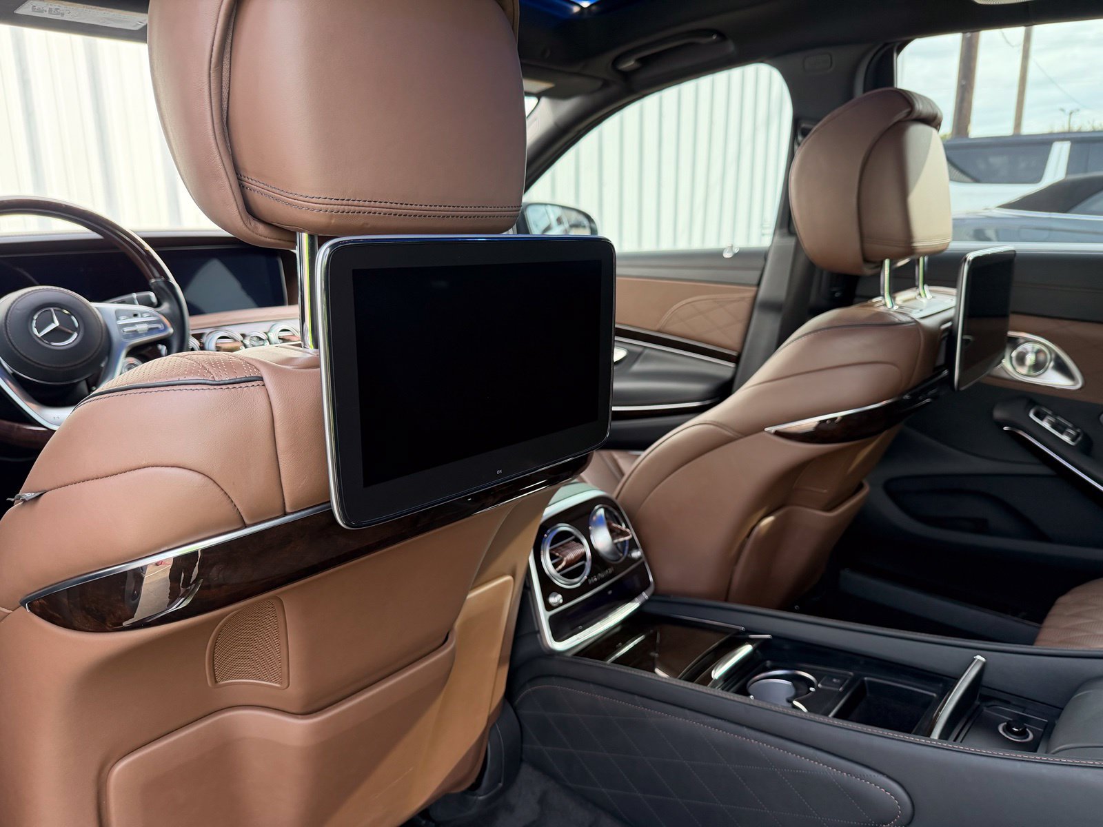 Used 2018 Mercedes-Benz Maybach S 650 image 22