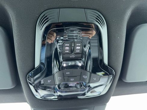 New 2025 Alfa Romeo Tonale w/ Premium Package image 32