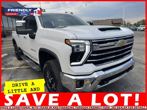 Used 2024 Chevrolet Silverado 2500 LTZ w/ LTZ Premium Package image 10