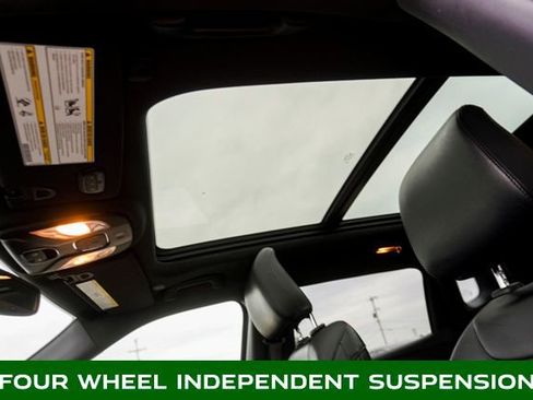 Used 2023 Jeep Compass Trailhawk image 14