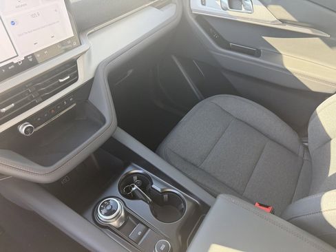 New 2026 Ford Explorer Active image 21