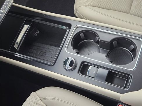 New 2026 Lincoln Corsair Grand Touring image 19