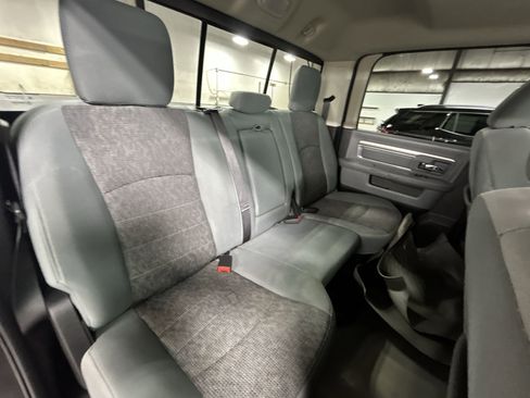 Used 2019 RAM 1500 Big Horn image 25