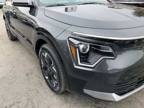 Used 2023 Kia Niro Wind FWD image 65