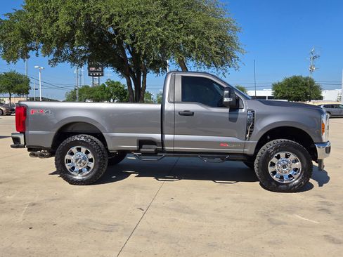 Used 2024 Ford F350 XLT AWD/4WD image 8