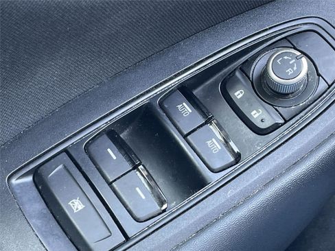 Used 2023 Subaru Outback Premium AWD/4WD image 22