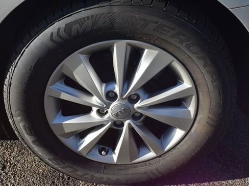 Used 2016 Kia Sedona LX w/ Option Group 020 image 48