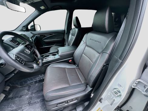 Used 2024 Honda Passport Black Edition image 22