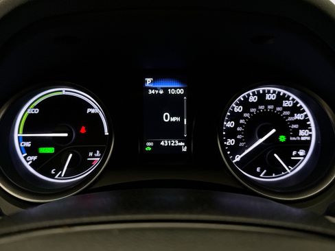 Used 2023 Toyota Camry SE image 13