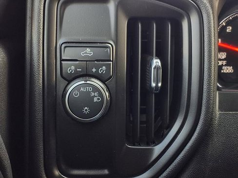 Used 2024 Chevrolet Silverado 1500 Custom image 19