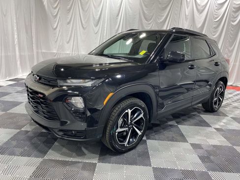 Used 2023 Chevrolet TrailBlazer RS w/ Sun and Liftgate Package AWD/4WD image 1