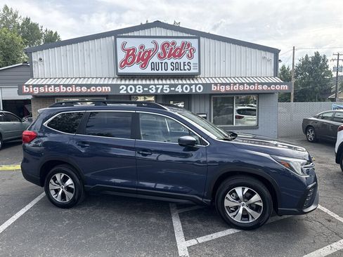 Used 2024 Subaru Ascent Premium w/ Convenience Package AWD/4WD image 1