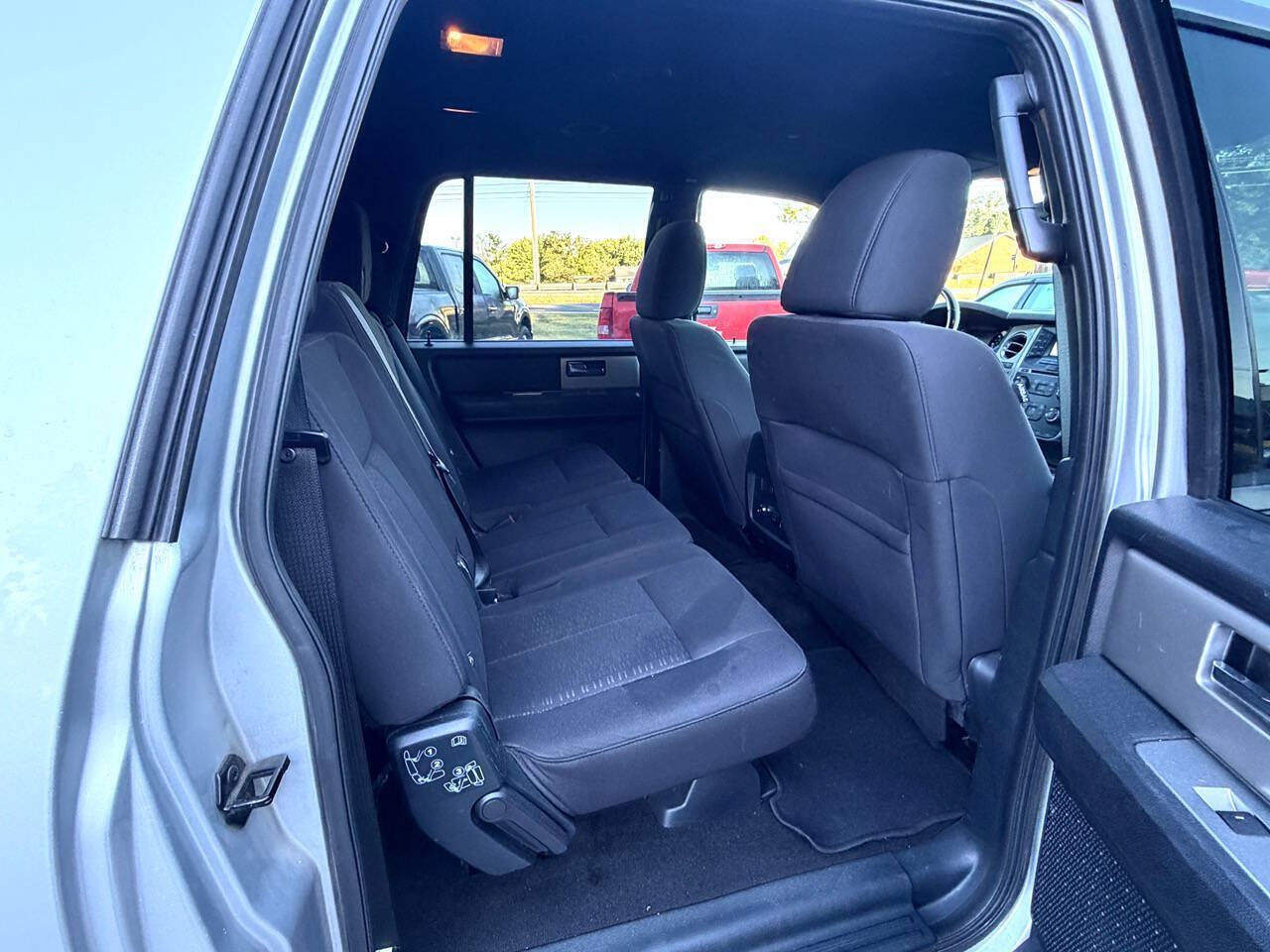 Used 2015 Ford Expedition EL XLT AWD/4WD image 13