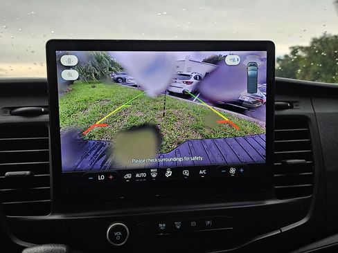 Used 2023 Ford Transit 250 Low Roof RWD image 18
