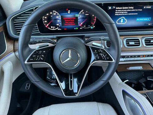 Certified 2025 Mercedes-Benz GLE 350 4MATIC image 18