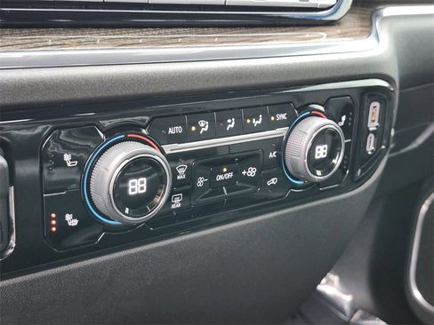 Used 2025 Chevrolet Silverado 2500 LT w/ All Star Edition image 20