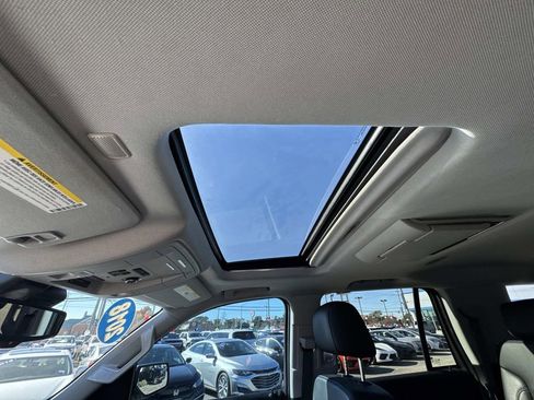 Used 2018 Chevrolet Tahoe LT image 28