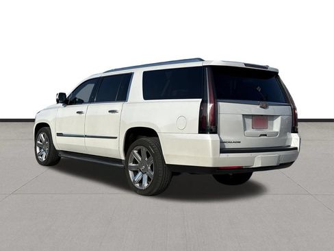 Used 2016 Cadillac Escalade ESV Luxury RWD image 7
