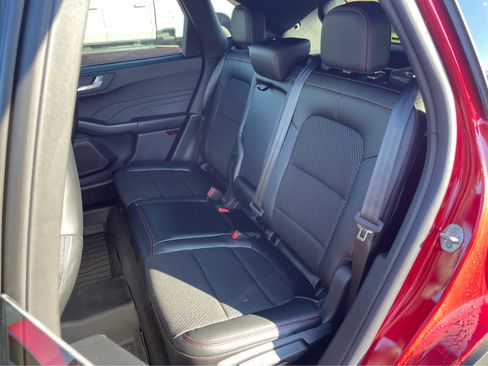 New 2025 Ford Escape ST-Line w/ Tech Pack #1 image 32