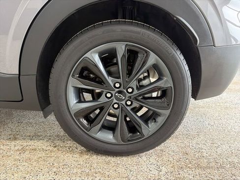 Used 2022 Chevrolet Bolt EUV Premier w/ Launch Edition image 38