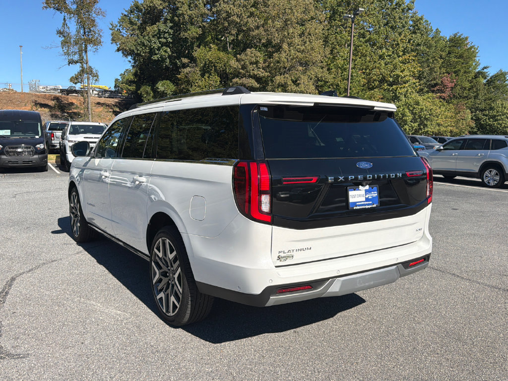 Used 2025 Ford Expedition Max Platinum w/ Platinum Ultimate Package AWD/4WD image 5